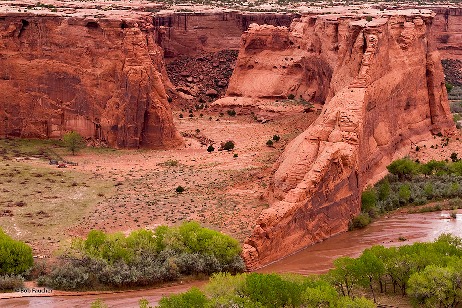 Blade Rock, the prominent feature of Tsegi, dwarfs the man-made structures in the wash