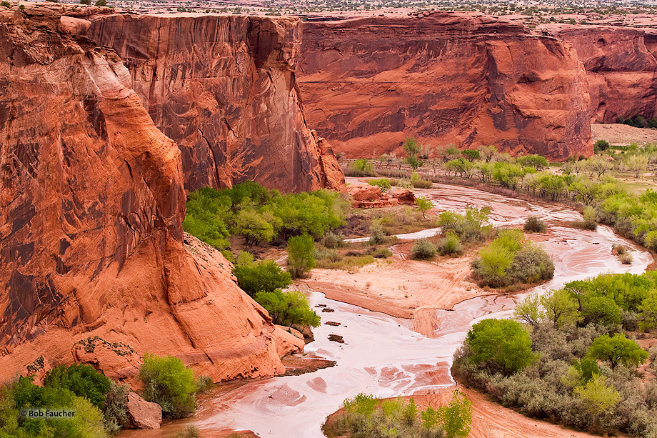 Over millenia the Chinle River has carved the Canyon de Chelly, the second largest canyon in the United States