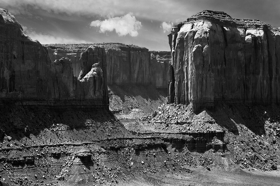 North Window overlooks the northern view of the lower valley. On the Right is Elephant Butte. On the left is Cly Butte. Cly (...