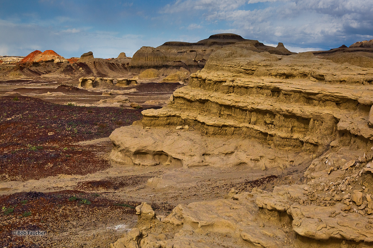 Bisti Badlands is an amazingly scenic and colorful expanse of undulating mounds and unusual eroded rocks covering 4,000 acres...