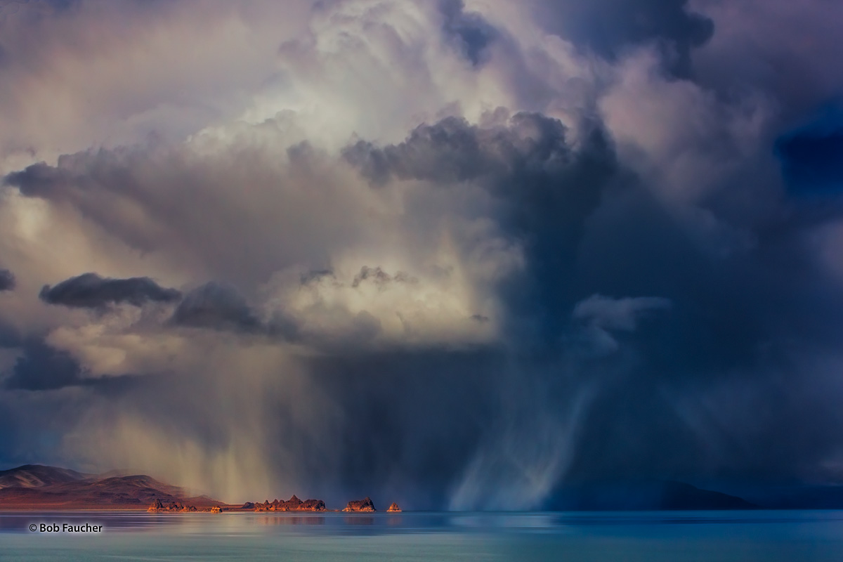The second portion of the storm I had followed this day was now perched directly over Echanted Beach, immediately behind the...