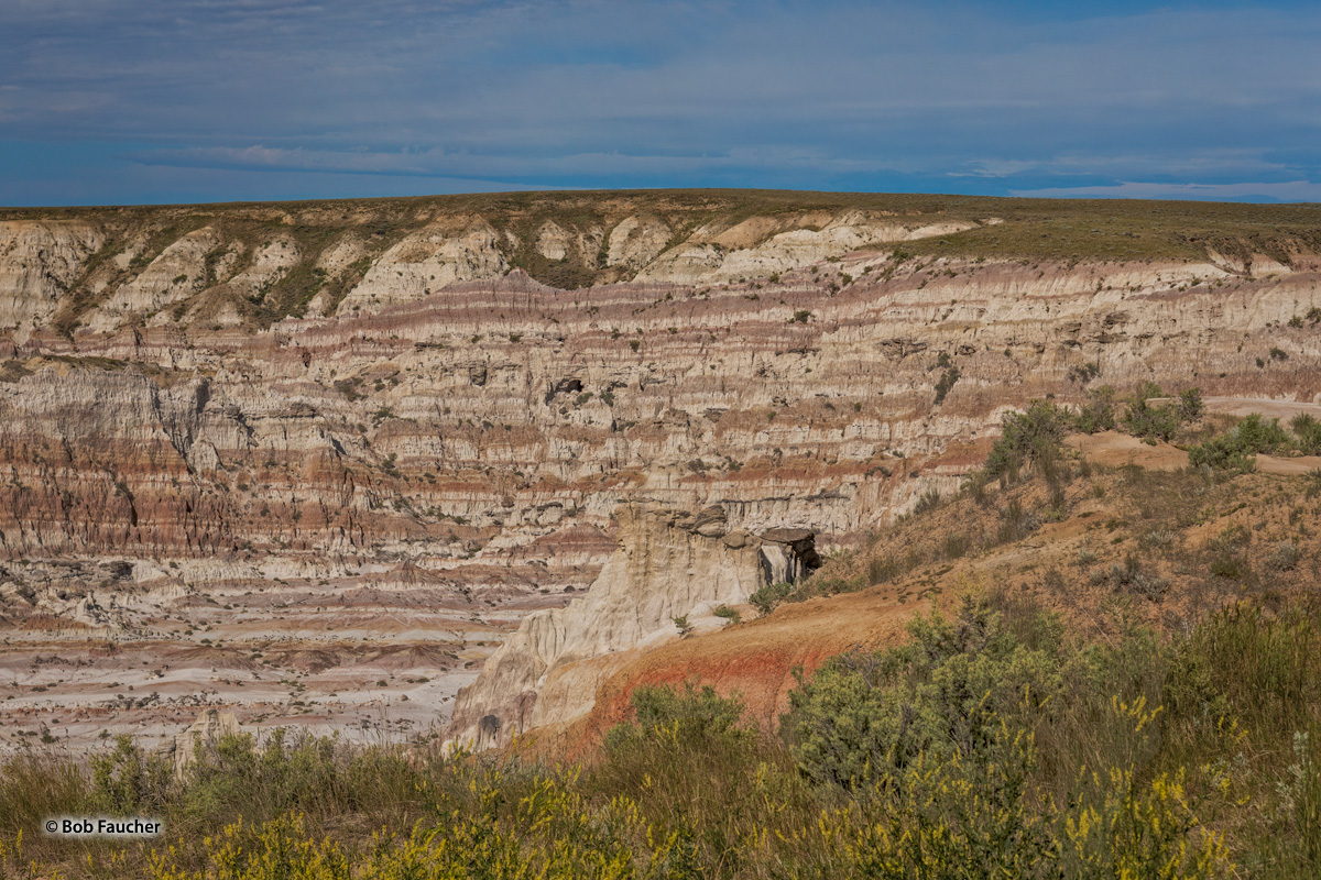 Hell's Half Acre Hell's Half Acre is a large scarp located about 40 miles west of Casper, Wyoming on US 20/26. Encompassing 320 acres, this geologic...